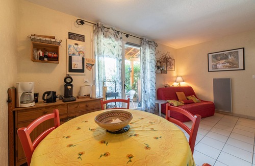 Le Barcares House | Holiday Home 'Marina Au Bacarès' with Private Terrace, Private Garden and Wi-Fi
