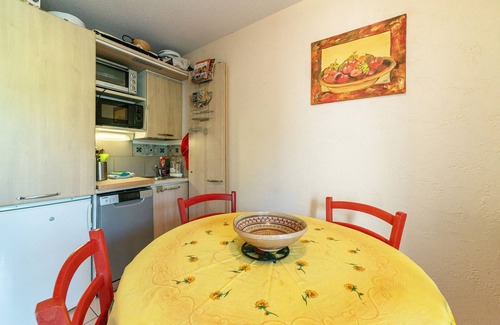 Le Barcares House | Holiday Home 'Marina Au Bacarès' with Private Terrace, Private Garden and Wi-Fi