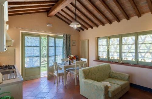 Castiglion Fiorentino House | Holiday Home Nido del Sorbino by Interhome