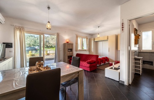 Masainas House | Holiday Home "Open Space Nel Sulcis" with Private Garden & A/C