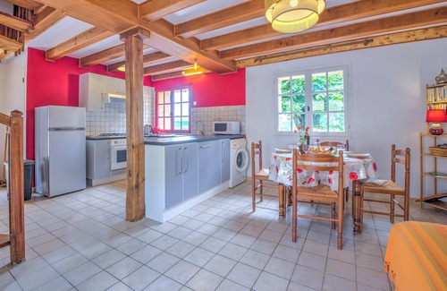 Montignac House | Holiday Home 'Panissal' with Private Terrace