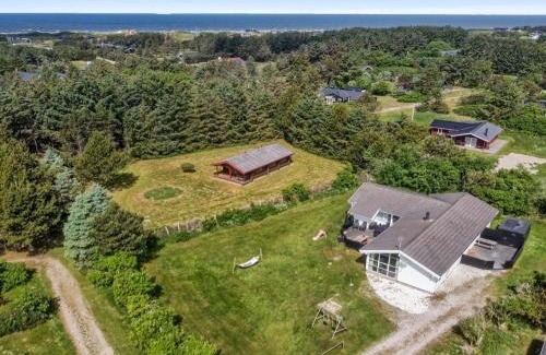 Grønhøj House | Holiday Home Panu - 600m from the sea by Interhome