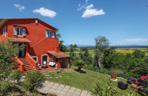 Cascine-La Croce House | Holiday Home Piero by Interhome
