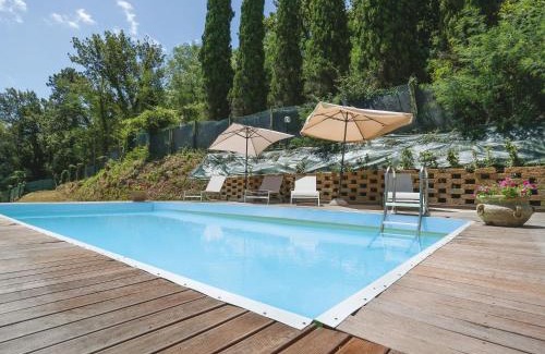 Cascine-La Croce House | Holiday Home Piero by Interhome