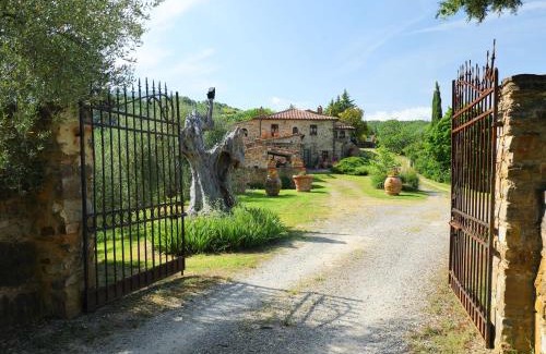 Seggiano House | Holiday Home Poggio Velluto by Interhome