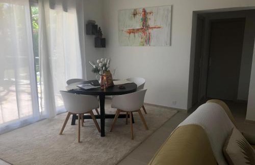 Cereste House | Holiday Home Provence with Pool