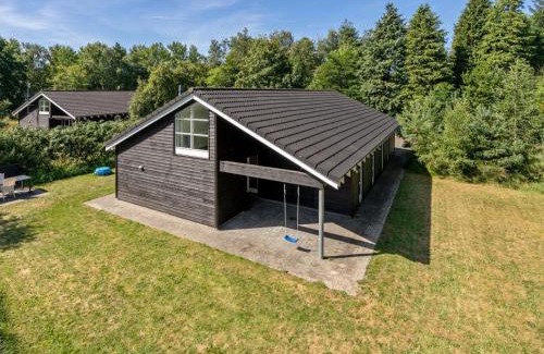 Hou House | Holiday Home Ralda - 590m from the sea by Interhome