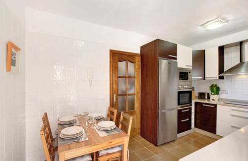 El Medano House | Holiday Home "Residencial Maresia el Medano" with Wi-Fi & Terrace