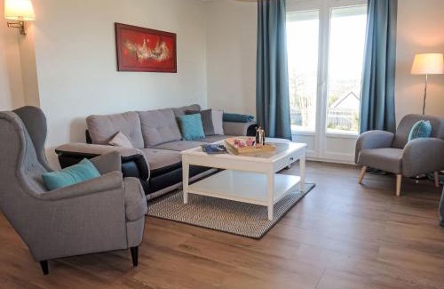 Locquirec House | Holiday Home Reve de Mer by Interhome
