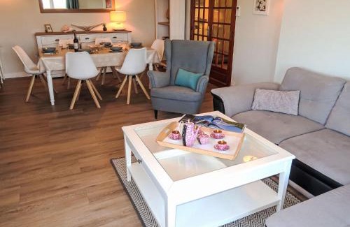 Locquirec House | Holiday Home Reve de Mer by Interhome