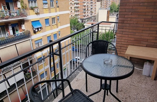 Tuscolano Apartment | Holiday Home Rome - Metro A - Urban Street Apartment