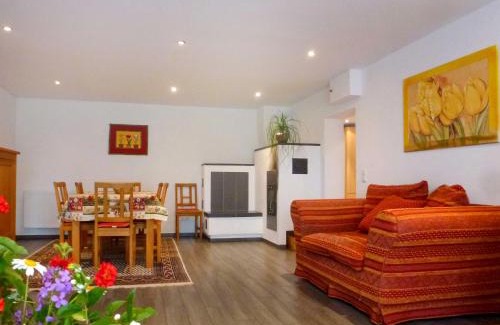 Huefingen House | Holiday Home Schmetterlingsgarten by Interhome