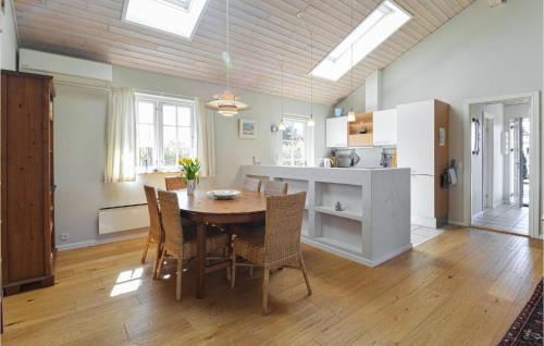 Næsby Strand House | Holiday Home Stubbegårdsparken Nakskov Vi
