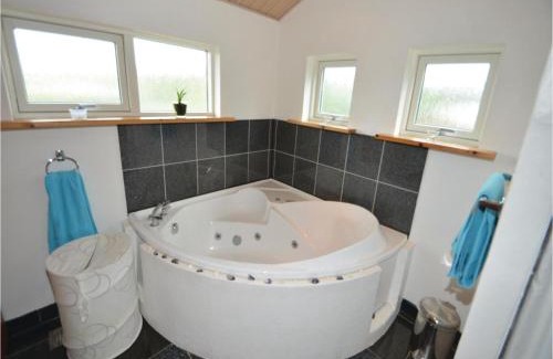 Lyngsbæk Strand House | Holiday Home Sydbakken Ebeltoft