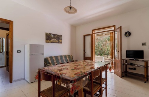 Presicce House | Holiday Home "Tenuta La Saracina - Villino 5" with Sea View, Balcony & Wi-Fi
