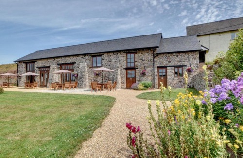 Brushford House | Holiday Home Threshing Barn