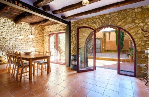 Godall House | Holiday Home Tio Pepe de Maja by Interhome