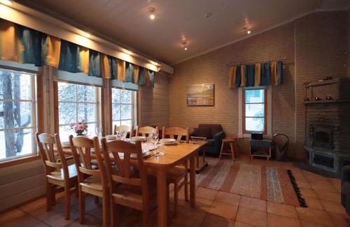 Saariselka House | Holiday Home Tunturituuli b by Interhome