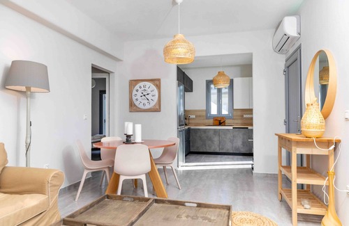Naxos Town House | Holiday Home 'Unique Naxian House' with Sea View, Wi-Fi and Air Conditioning