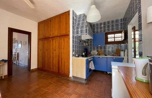 Notteri House | Holiday Home 'Villa Vivina' with Sea View, Private Terrace and Air Conditioning