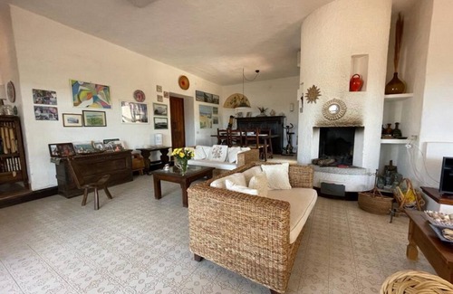 Notteri House | Holiday Home 'Villa Vivina' with Sea View, Private Terrace and Air Conditioning
