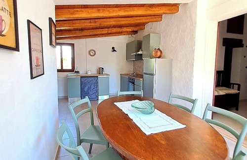 Notteri House | Holiday Home 'Villa Belvedere' with Sea View, Private Terrace and Air Conditioning