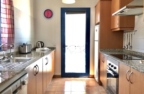 Playa Blanca Villa | Holiday Home 'Villa Katarina' with Private Pool, Wi-Fi and Air Conditioning