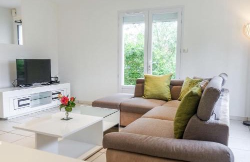 Vaux-sur-Mer House | Holiday Home Villa Languedoc by Interhome