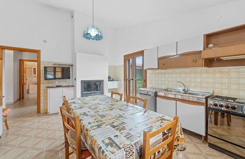 Castiadas House | Holiday Home 'Villa La Palma' with Mountain View, Wi-Fi and Air Conditioning