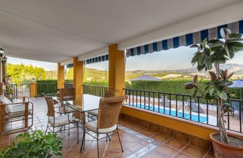 Baena House | Holiday Home Villa San Vicente by Interhome