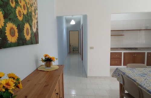 San Lorenzo House | Holiday Home 'Villetta a San Lorenzo 2' close to the Beach with Terrace & A/C