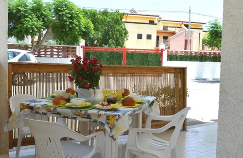 San Lorenzo House | Holiday Home 'Villetta a San Lorenzo 2' close to the Beach with Terrace & A/C