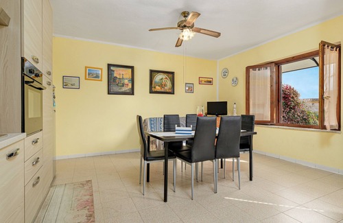 Porto Ottiolu House | Holiday Home 'Villetta A 200 Mt Dalla Spiaggia' with Private Terrace, Private Garden and Balcony