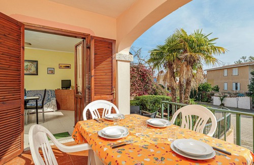 Porto Ottiolu House | Holiday Home 'Villetta A 200 Mt Dalla Spiaggia' with Private Terrace, Private Garden and Balcony