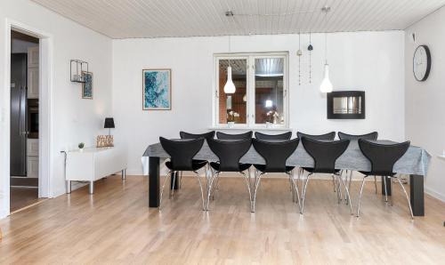 Fur House | Holiday Home With Hot Tub And Offers Many Activities!