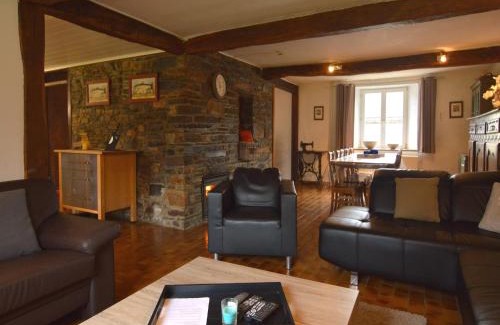 Sourbrodt House | Holiday Home with Sauna in Sourbrodt