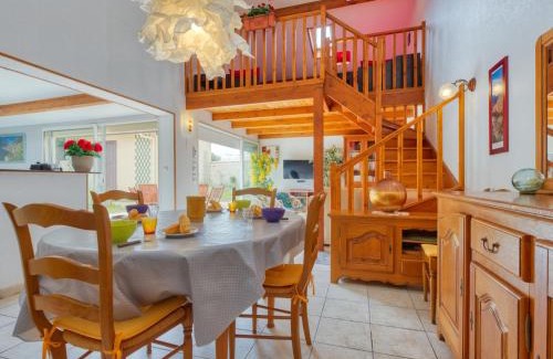 Lacanau-Ocean House | Holiday Home Y Sian Ben by Interhome