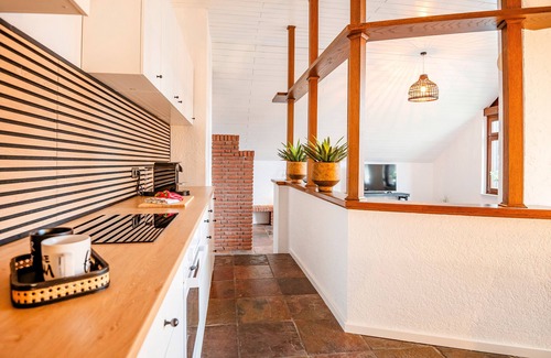 Xanten House | Holiday Home 'Zum Wohlfühlen In Xanten' with Private Garden, Balcony and Wi-Fi
