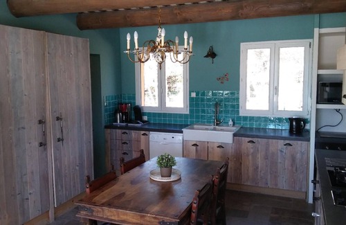 Simiane-la-Rotonde House | Holiday house Simiane la Rotonde for 1 - 9 persons with 4 bedrooms - Holiday house