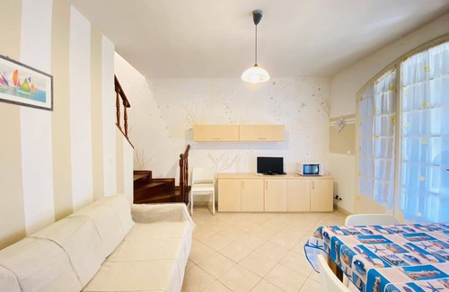 Lido delle Nazioni House | Holiday house Lido delle Nazioni for 1 - 8 persons with 3 bedrooms - Row house