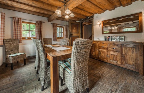 Bad Goisern House | Holiday house Bad Goisern for 1 - 8 persons with 4 bedrooms - Holiday home