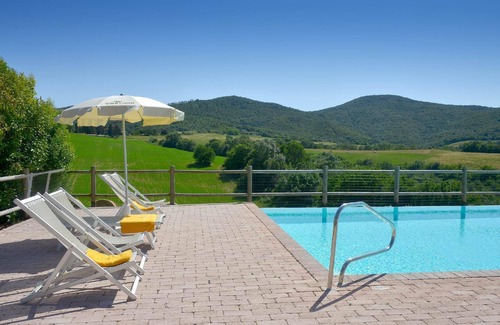 Bibbona House | Holiday house Bibbona for 1 - 16 persons with 8 bedrooms - Holiday house