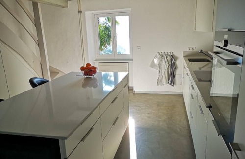 Caviano House | Holiday house Caviano for 1 - 6 persons with 3 bedrooms - Holiday house