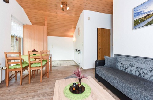 Hartward Apartment | Holiday house "Pusteblume" - "Wiesenhof North Sea"