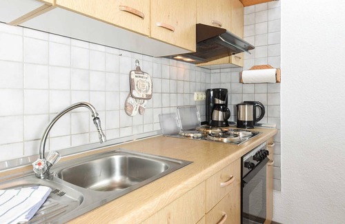 Hartward Apartment | Holiday house "Pusteblume" - "Wiesenhof North Sea"