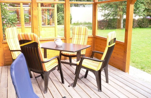 Stinteck Apartment | Holiday house with large garden, covered terrace, near the beach,