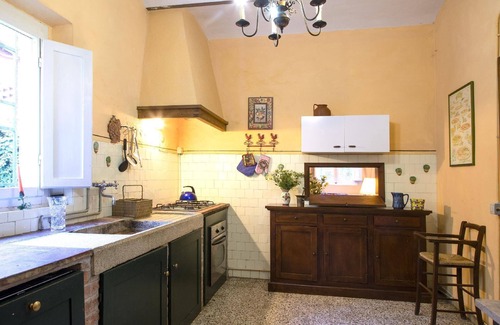 Ghizzano House | Holiday house Ghizzano for 1 - 12 persons with 5 bedrooms - Holiday house