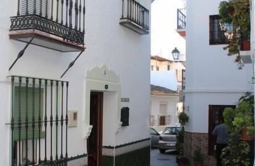 Guaro House | Holiday house Guaro for 1 - 4 persons with 2 bedrooms - Row house