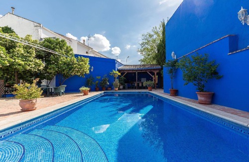 Illora House | Holiday house Illora for 1 - 14 persons with 6 bedrooms - Holiday home