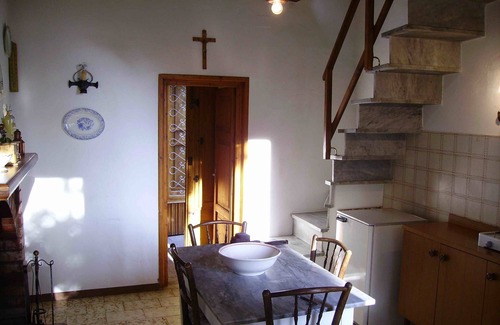 Camaiore House | Holiday house in a quiet village with garden and balcony.